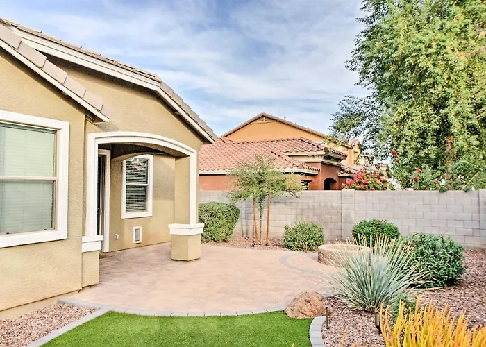 Holiday home Dog-friendly Retreat W/ Patio & Yard In Gilbert! Gilbert