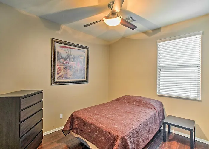 Dog-friendly Retreat W/ Patio & Yard In Gilbert! Gilbert