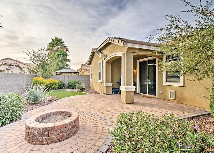 Dog-friendly Retreat W/ Patio & Yard In Gilbert! *